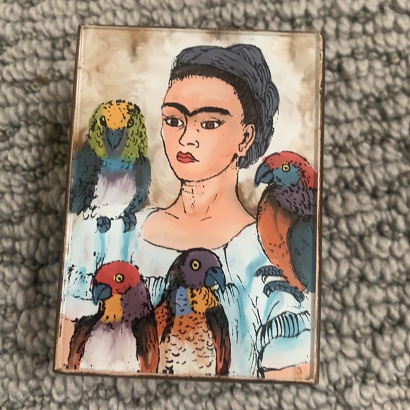 Frida Khalo Little Jewelry Box - Picture 2 of 9
